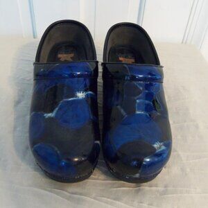 Dansko Professional Blue and Black Marbled Clogs sz 39